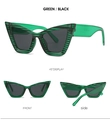Détail de lunettes de soleil œil de chat avec rayures zébrées vert noir et verres foncés - Monture Verte Verres Noir Gris (C5)