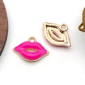 DIY rose red lips oil-drop alloy pendant with golden back for bracelet jewelry making - Rose Lips Mouth (11975)