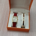 Montre rectangulaire dorée avec bracelet cuir rouge et jonc gravé LOVE en coffret cadeau - Style 36 (Sans boîte)