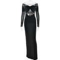 Abito lungo nero attillato con spalle scoperte, maniche in rete e dettagli cut-out - L / Nero