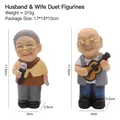 Statuine in resina coppia di anziani stile nordico con ukulele e microfono, 11,5 cm - Suonare e Cantare