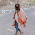 Poncho à capuche style ethnique avec motifs géométriques en orange, gris et beige - LM268 Rayures Persanes - Orange