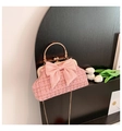 Bolso bandolera de tweed rosa con un lazo grande de satén y asa de metal dorado - Rosa