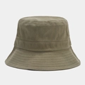 Detalle de gorro tipo pescador verde oliva con costuras reforzadas y ojales - Verde oliva