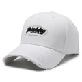 Casquette baseball blanche délavée avec écusson Thinking WISHFUL et bord effiloché - Réglable / Blanc