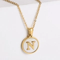 Collar de oro de 18k con colgante de nácar blanco redondo y la letra inicial N - Letra N