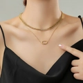 Collana a doppio strato in acciaio inossidabile dorato con catena curb e pendente ovale - Catena a Maglie Ciondolo Ovale (OYSN920GL) / Oro