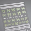 3D-Nagelaufkleber M-867 mit grünen Glitzerschleifen und weißen Spitzenstrukturen - M-867 Laser Flache Jelly Schleife