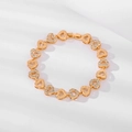 Vergoldetes Herz-Gliederkette für Damen mit funkelnden Zirkonia auf weißem Hintergrund - Pave-Herz-Stil (SL042)