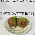 Handmade wool felt kiwi keychain set with a cute smiling face design and silver ring - Kiwi Set