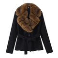 Elegante abrigo de lana negro para mujer con cuello de piel marrón y cinturón ajustable - XS / Negro