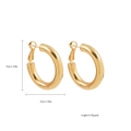 Detail view of 3cm 18K gold hoop earrings with dimensions and weight 6.65g specifications - 3cm Diameter / Smooth Surface / Gold