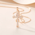 Collana in argento S925 con ciondolo a croce e cuore oro rosa con zirconi bianchi - Argento 925 / Oro rosa