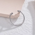 Anillo abierto ajustable con bolas en acero inoxidable pulido de estilo minimalista - Abierto Ajustable / Color Acero