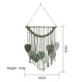 Macramé mural bohème avec feuilles en coton vert sauge et crème sur tige en bois - Style de la forêt / 40x70cm