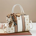 Sac à main beige et blanc chic avec motif monogramme FOSIDIRI et foulard décoratif en soie - Khaki