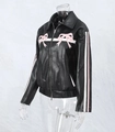 Veste en cuir PU noir avec nœuds roses et manches rayées sur présentoir - XS / Papillon Rose