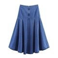 Detalle de falda midi vaquera de talle alto con costuras en relieve y corte línea A - XS / Falda Azul Claro