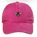 Broderie détaillée d'une abeille sur une casquette de baseball rose vintage en coton lavé - Réglable / Rose rouge