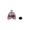 Roze long emaille speld met breathe tekst en zwarte rubberen sluiting op witte achtergrond - Roze Long Stijl (C2542-2)