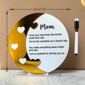 Detalle de placa acrílica del Día de la Madre con medialuna dorada y rotulador negro - BTU410-Con Marcador A