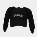 Primer plano del bordado blanco COLORADO en una gorra de felpa negra con orejas de conejo - Ajustable / Negro