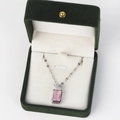Detail of pink square gemstone necklace with crown motif in green velvet box - Crown Pink Diamond Style 4 / Platinum