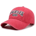 Gorra vintage rojo lavado con bordado ANGELES 1994 y textura de algodón suave - Ajustable / Rosa Rojo