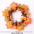 Herbstlicher Kranz im Detail mit 30cm Durchmesser und einem Gewicht von etwa 135g - Herbstlicher Kürbis Kiefernzapfen Kranz (wsjhh-003) / 30cm