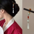 Horquilla de madera de estilo chino moderno con cuentas coloridas y borlas largas - Horquilla de estilo celadón rojo