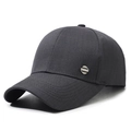 Dunkelgraue Baseballkappe für Herren mit seitlichem metallischem 'SPORT' Emblem Logo - Verstellbar / Grau