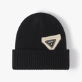 Gorro de punto negro de invierno con parche triangular blanco Happy para mujer - Talla única / Negro
