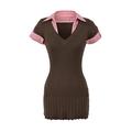 Dettagli in maglia a coste dell'abito polo marrone con colletto a scacchi rosso bianco - XS / caffè