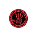 Insigne émaillé rouge et noir avec motif No More Stolen Sisters et empreinte main - Style Rond Empreinte Rouge (QHXZ2078)