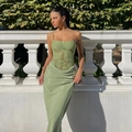 Elegant green lace patchwork satin maxi dress with spaghetti straps and slim fit design - S / Green
