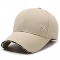 Hellbeige Baseballkappe mit 3D-Stickerei und FARD-Schriftzug auf dem Schirm - Verstellbar / Khaki
