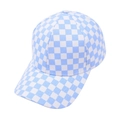 Détail d'une casquette de baseball à damier bleu et blanc avec visière incurvée - Réglable / Carreaux bleu et blanc