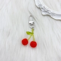 Portachiavi con ciliegia di perline rosse e foglie verdi su sfondo di pelliccia - Tipo A-Ciliegia Rossa
