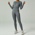 Donkergrijze naadloze yoga jumpsuit van ribgebreide stof met opstaande kraag en rits - S / Grijs