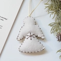 White wool felt angel hanging ornament with embroidery and pine cone decoration - Angel / 8x10.5cm / White