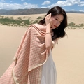 Sciarpa invernale da donna in rosa e beige con motivo pied-de-poule in stile deserto - 190x65cm / Rosa