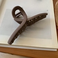 Large matte mocha shark hair clip with a modern twist design for thick hair - Matte Dark Brown-13cm
