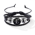 Bracciale multistrato in pelle intrecciata nera con ciondolo a lettera E argento - Lettera-E