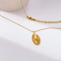 Dettaglio della chiusura della collana placcata oro 18K con marchio K18 e moschettone - Oro-Sole Ovale