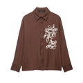 Bruine shirt met lange mouwen en witte bloemenborduursels in platte weergave - S / Donkerbruin