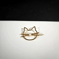 Minimalist golden cat-shaped hair clip with white pearl detail for a modern hair style - Gold Pearl Cat