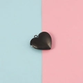 Colgante relicario corazón negro de acero inoxidable 316L para joyería DIY en fondo bicolor - Negro
