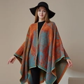 Scialle in maglia sfumata arancione e blu con eleganti motivi etnici jacquard - Scena del fiume al Qingming - Blu arancio