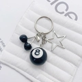 Portachiavi con ciliegie nere alla moda con palla n. 8 e ciondolo a stella d'argento - Chiusura a Cerchio Nera