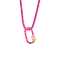 Dettaglio della collana con chiusura rosa con zirconi quadrati e catena a scatola - Rosso rosa